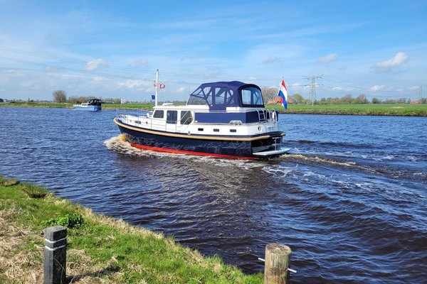 Een boot huren voor 8 personen in Friesland 